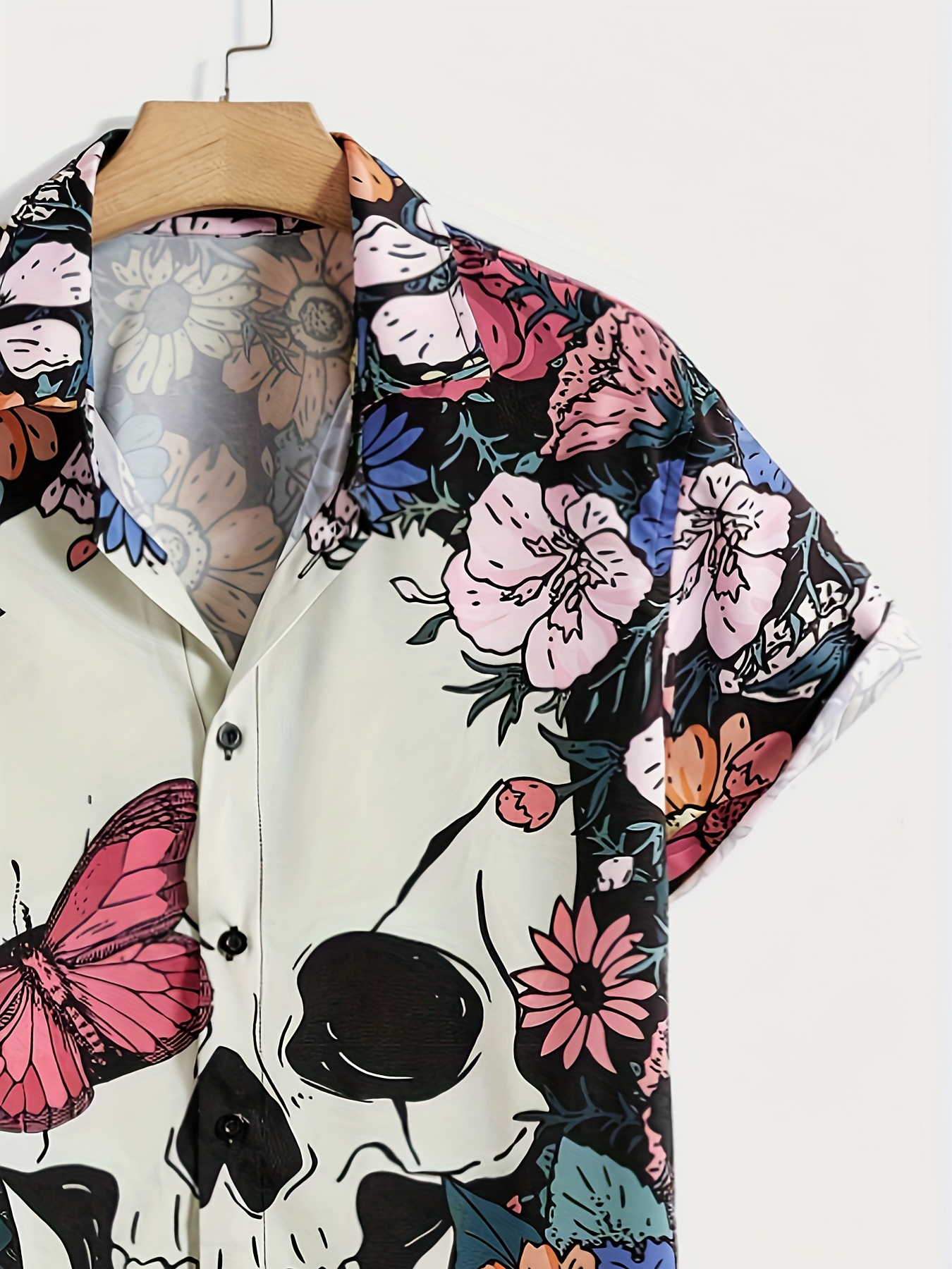 mens stylish loose skull pattern shirt casual breathable lapel button up short sleeve shirt top for city walk street hanging outdoor activities details 4