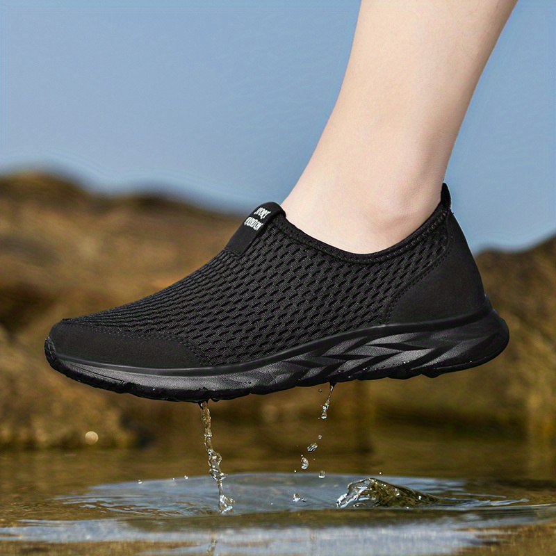 mens mesh breathable lightweight slip on casual shoes for traveling jogging details 7
